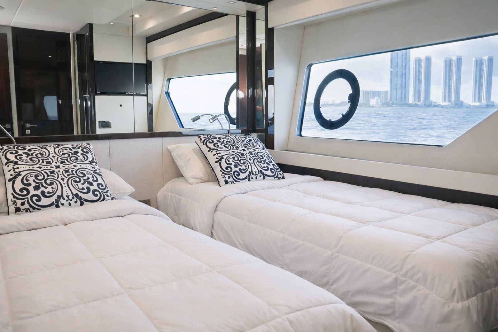 2019 Sunseeker Yachts Sunseeker 76 for sale