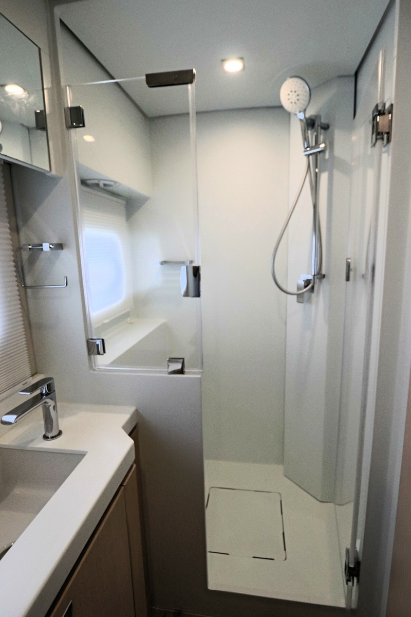 2025 Two Oceans Marine Two Oceans 55 for sale